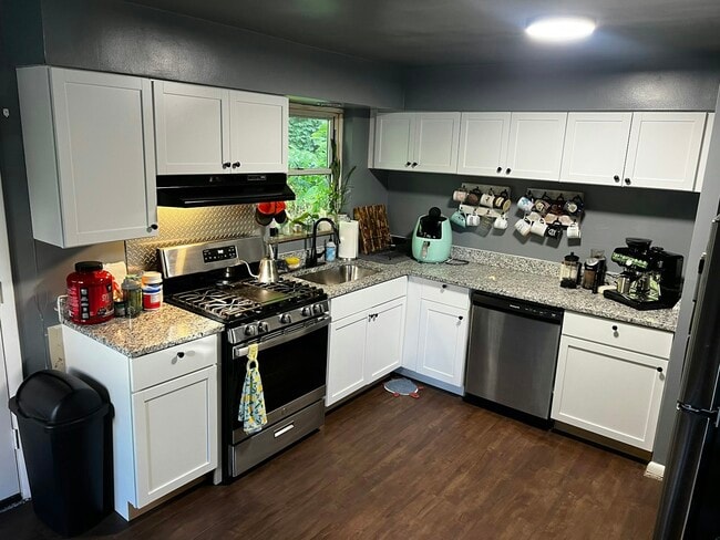 Photo - 1710 Ashbrook Dr