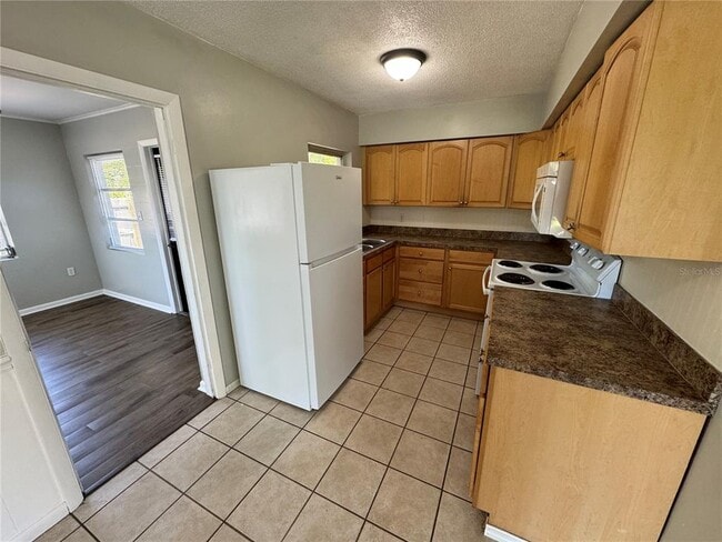 Photo - 460 Mt Vernon Ct