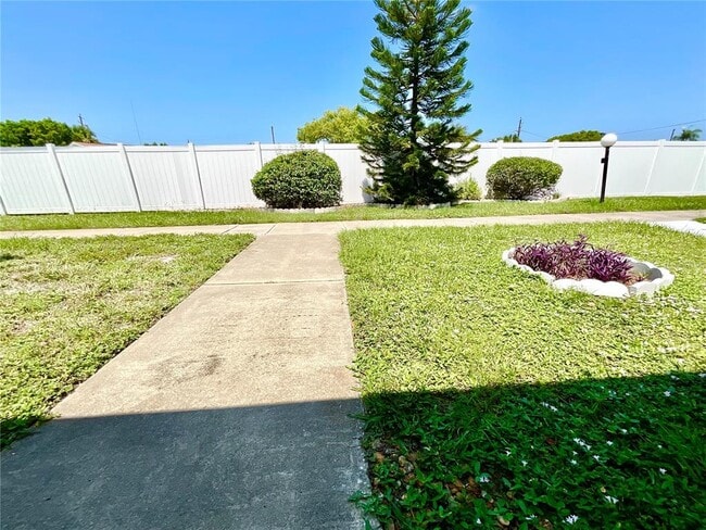 Photo - 4345 Tahitian Gardens Cir Unit J
