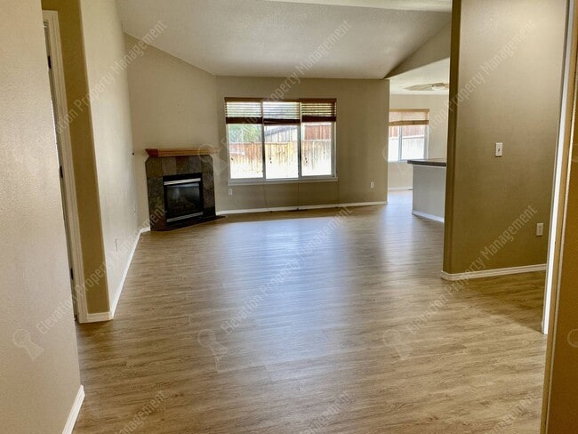 Photo - Single-Level home in NE Redmond with fenced backyard!