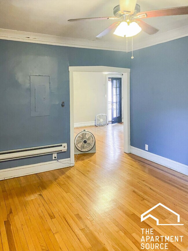 Photo - 2884 N Clark St Unit 2