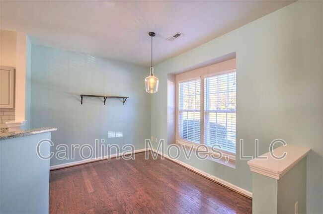 Photo - 314 Moonstone Dr