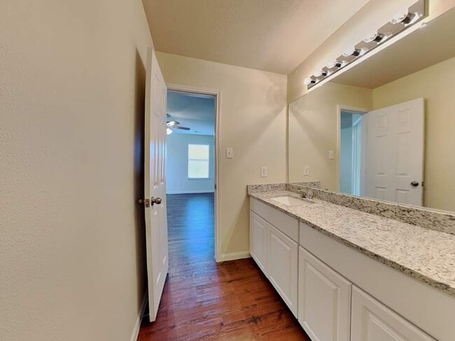 Photo - 18819 S Lyford Dr