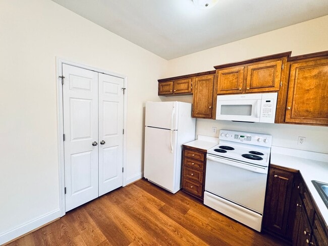 Photo - 812 Wiggington Rd