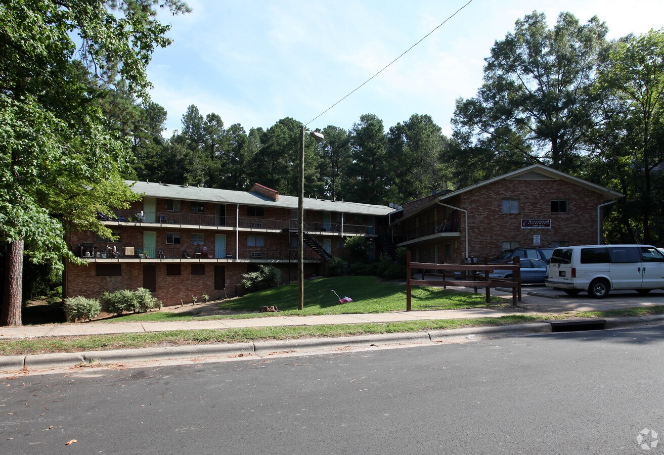 Photo - Arrowhead Apartments