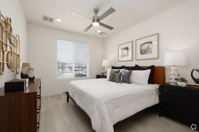 2 habitaciones, 2 baños - 1101 pies cuadrados - Dormitorio principal - Residences at Victory Ridge