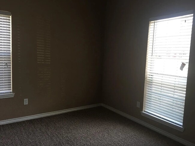 Photo - 108 Lemons Dr