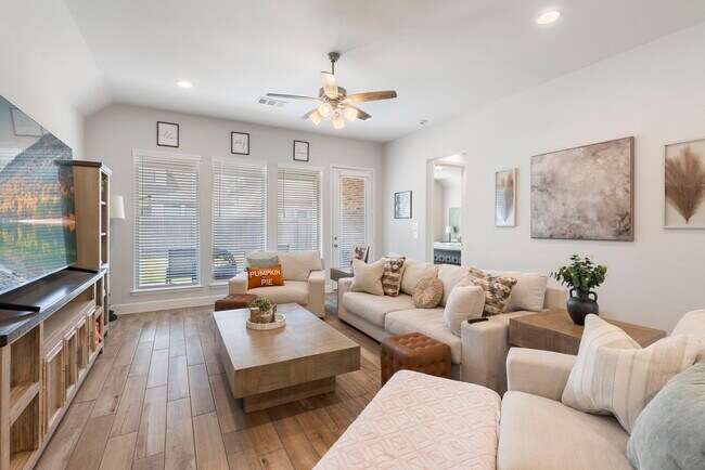 Photo - 616 Sand Branch Dr