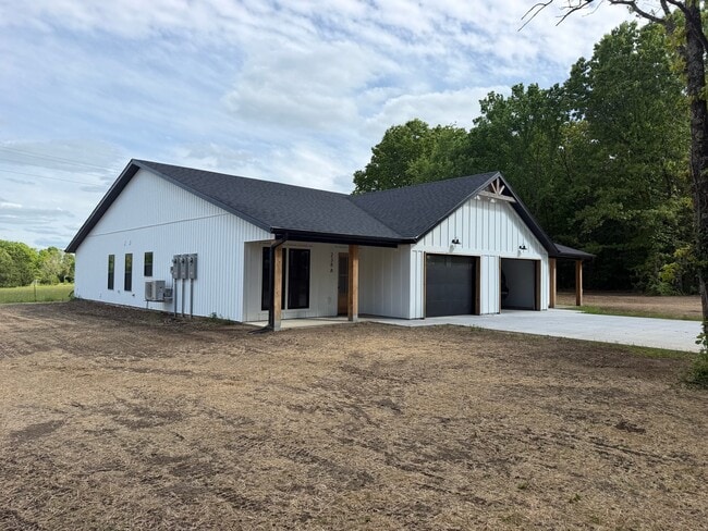 Building Photo - 238 Briar Ridge Dr