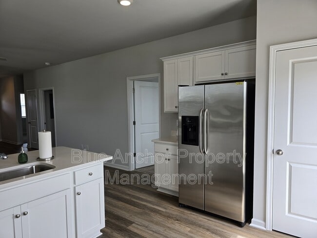 Photo - 77 Bonaparte St