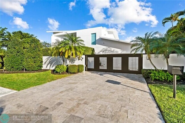 Photo - 2416 Bayview Dr