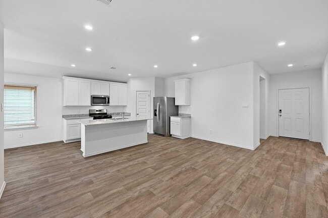 Photo - 30947 Brightwell Bnd