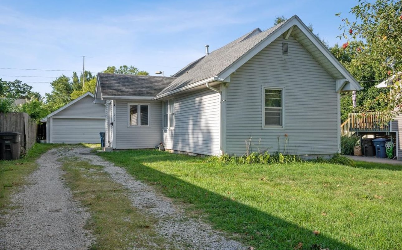 Photo - 914 Maish Ave House