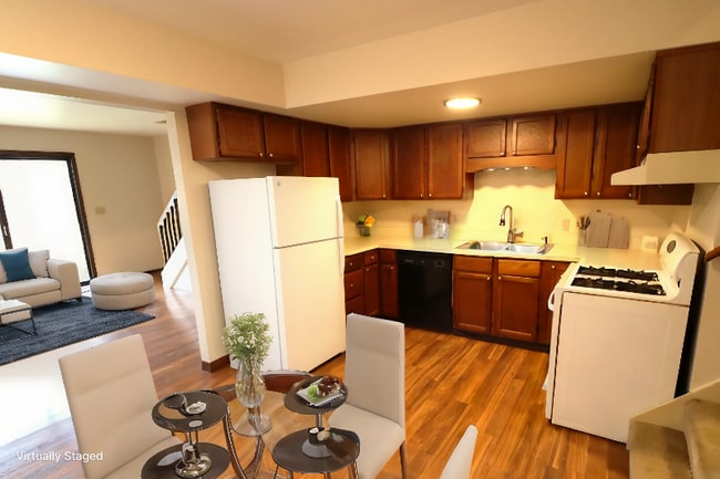 Photo - 309-313 Lake St Unidad 309