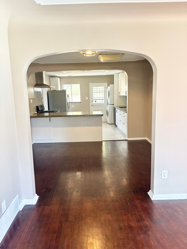 Photo - 316 S Dale Ct