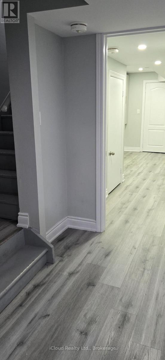 Photo - 5 Chesterwood Cres