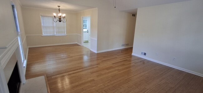 Photo - 2205 Pair Rd SW