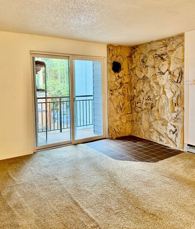 Photo - 1 Bed / 1 Bath Bellevue condo $1,995/month Unit G-205