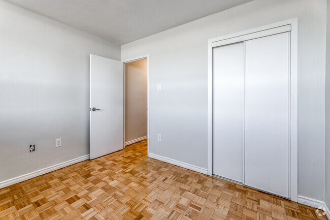 1BR, 1BA - 529SF - Bedroom