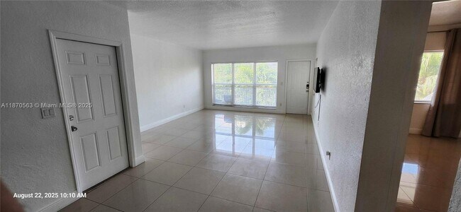 Photo - 9800 E Bay Harbor Dr Unit 8
