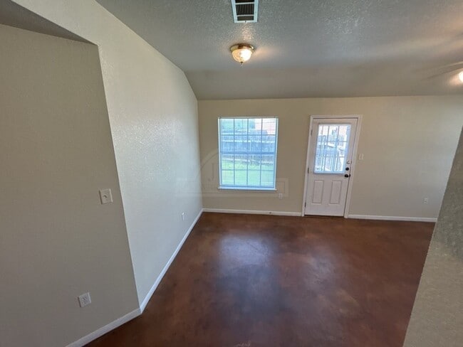 Photo - 3101 Yaupon Rd