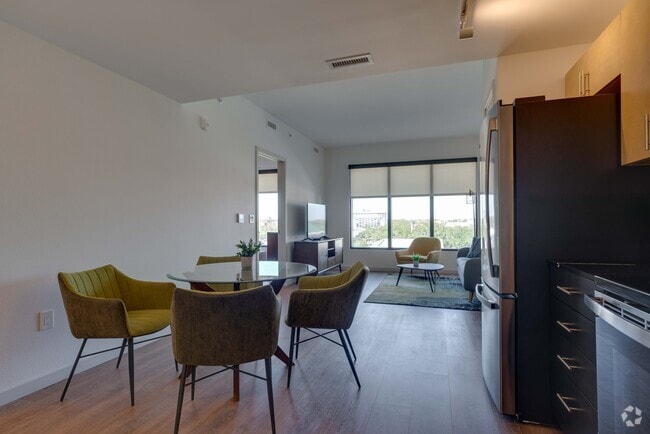 1BR, 1BA - 566SF