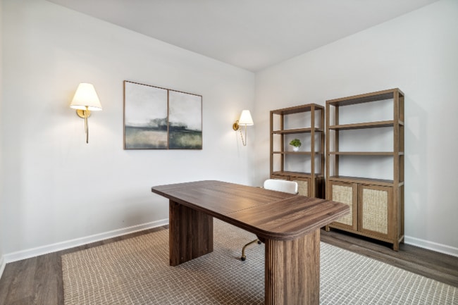 Photo - 103 N Farmhouse Dr