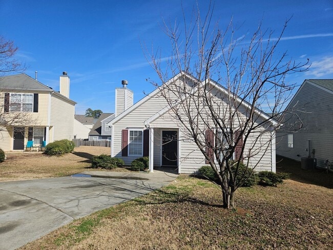 Photo - Darling 3br/2ba RANCH!! Avail Now! Near downtown Ral and I-40!!