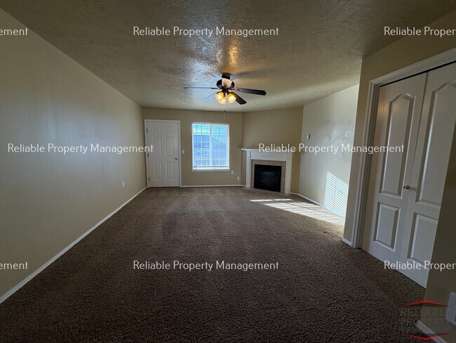 Photo - 577 Caribou St Unit C