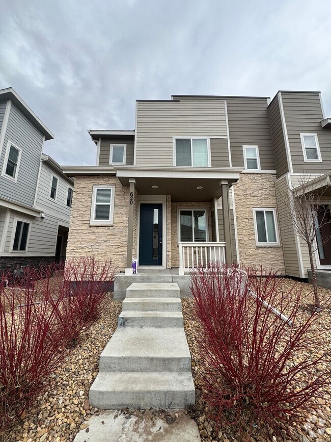 Building Photo - Newly Built Duplex Townhome Available in A...