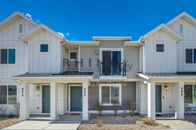 Building Photo - 880 N Herman Dr