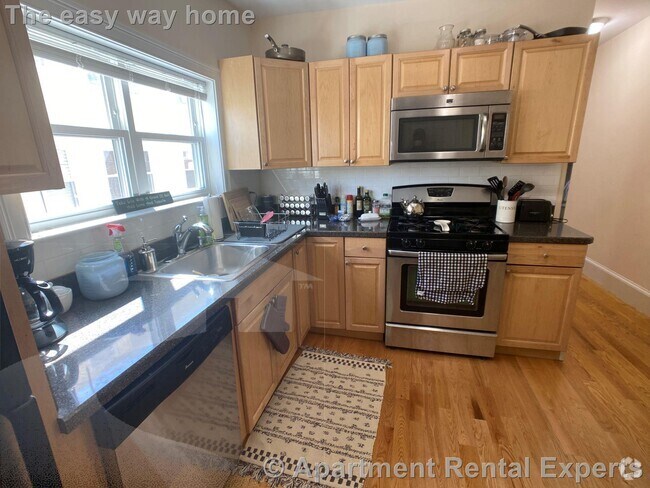 Building Photo - 24 Willard Ave Unit #1 Rental