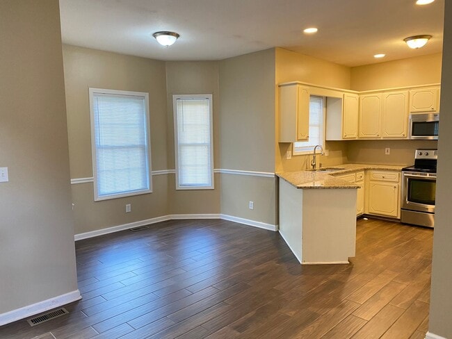 Photo - Beautiful Open Floor Plan. 3bed 2bath One...