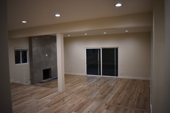 Photo - 18343 San Jose St