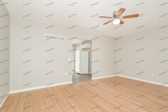 Photo - 1500 Night Dr