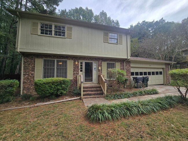 Photo - Is It Durham or Chapel Hill? Amazing Locat...