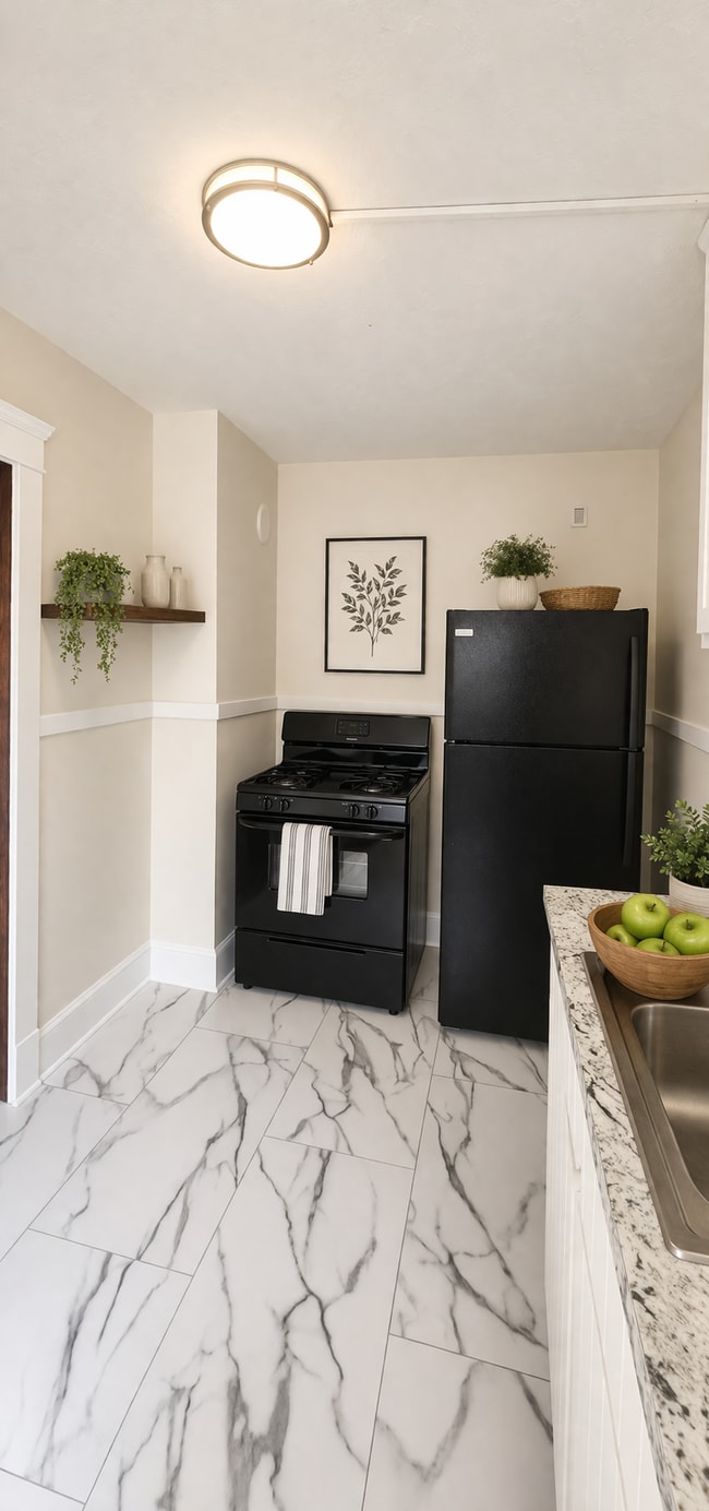 kitchen appliances - 2041 Elbur Ave Unit Elbur Down