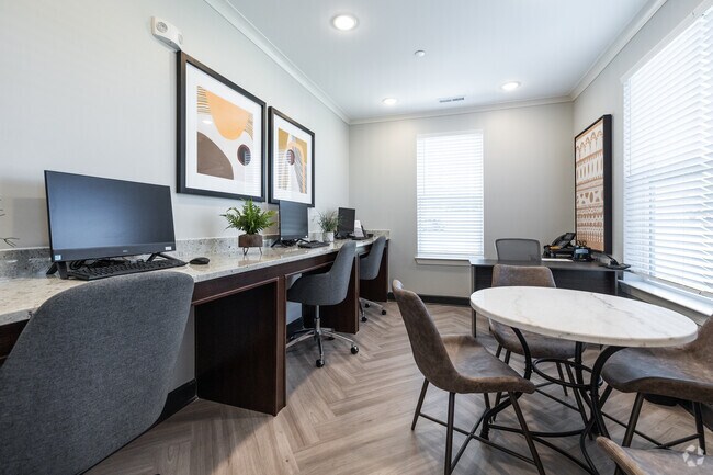 The Alcove - Business Center