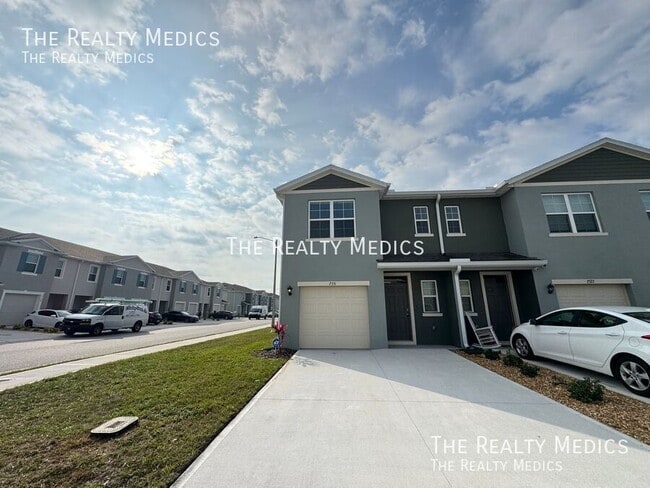 Photo - 2331 Gifford Dr