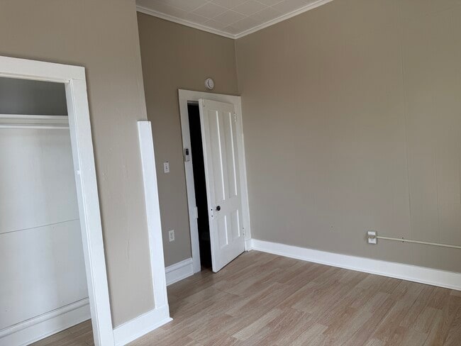 Photo - 262 Fond du Lac Ave