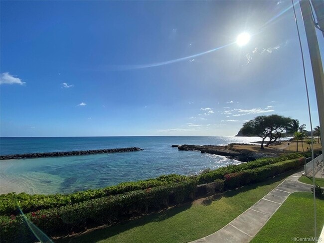 Photo - Makaha Surfside