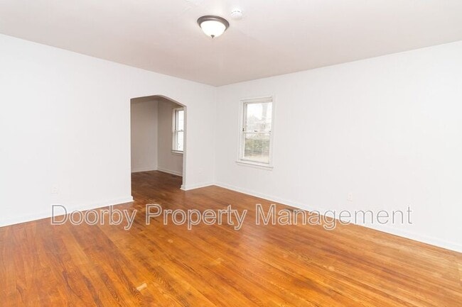 Photo - 4913 Carolyn Ln