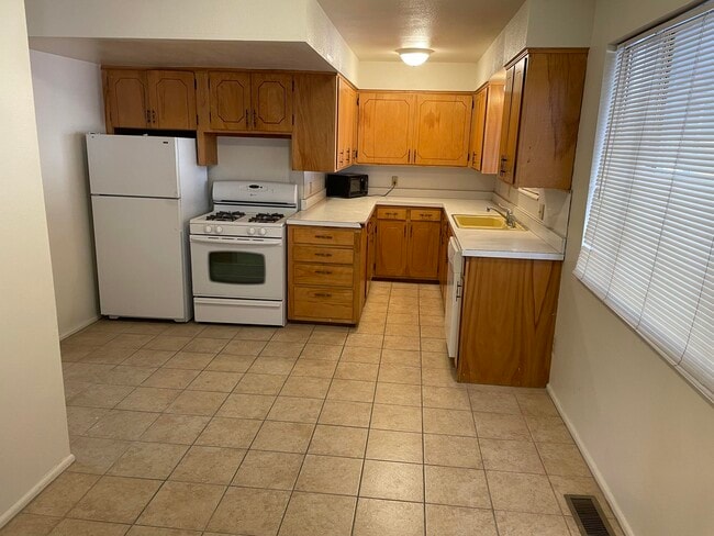 1415 280 E Unit 1415