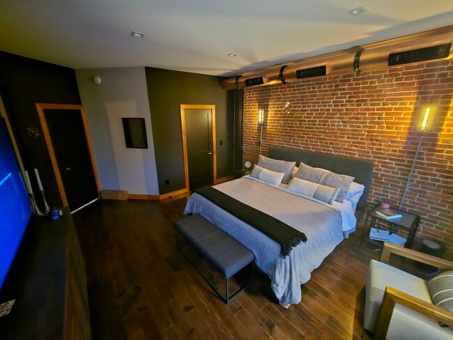 Photo - 98 Genesee St Unit 2nd FL