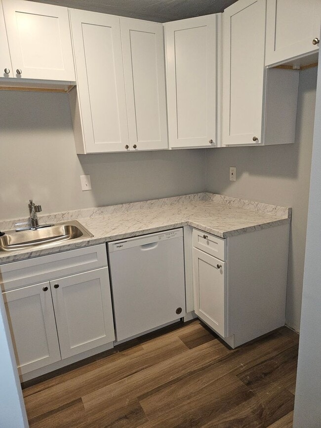 Delcor Apartments LLC