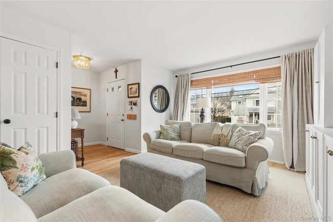 Photo - 357 Midland Ave