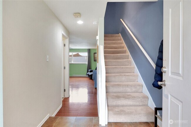 Photo - Beautiful 3-Condo in Lakewood – Apply Today!