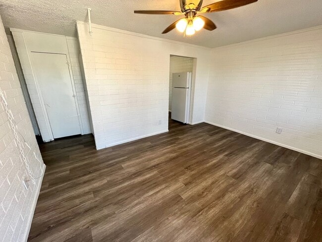 Building Photo - 1403 N French St Unit 1403 Rental