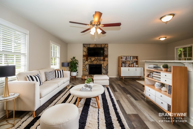 Photo - 95 Stone Wood Ln