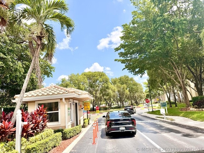 9511 Weldon Cir Unit G108